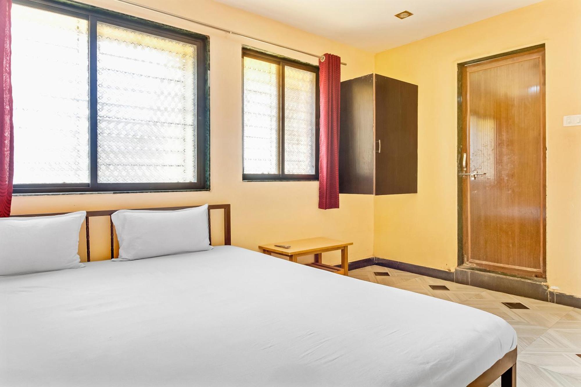 Spot On Harihar Lodging And Yatri Niwas Hotel Kolhapur Buitenkant foto