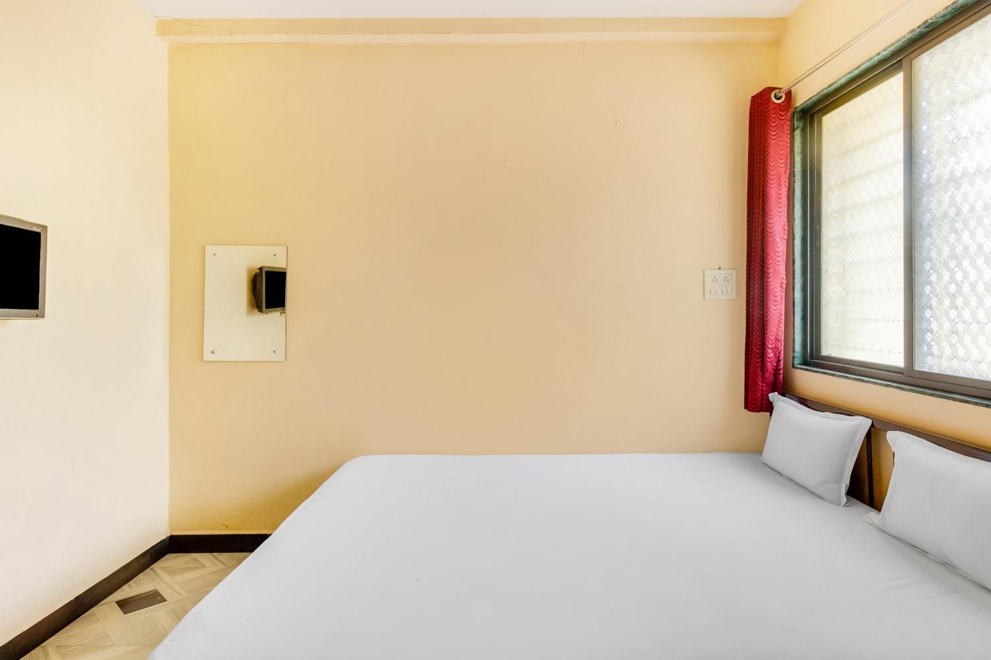 Spot On Harihar Lodging And Yatri Niwas Hotel Kolhapur Buitenkant foto