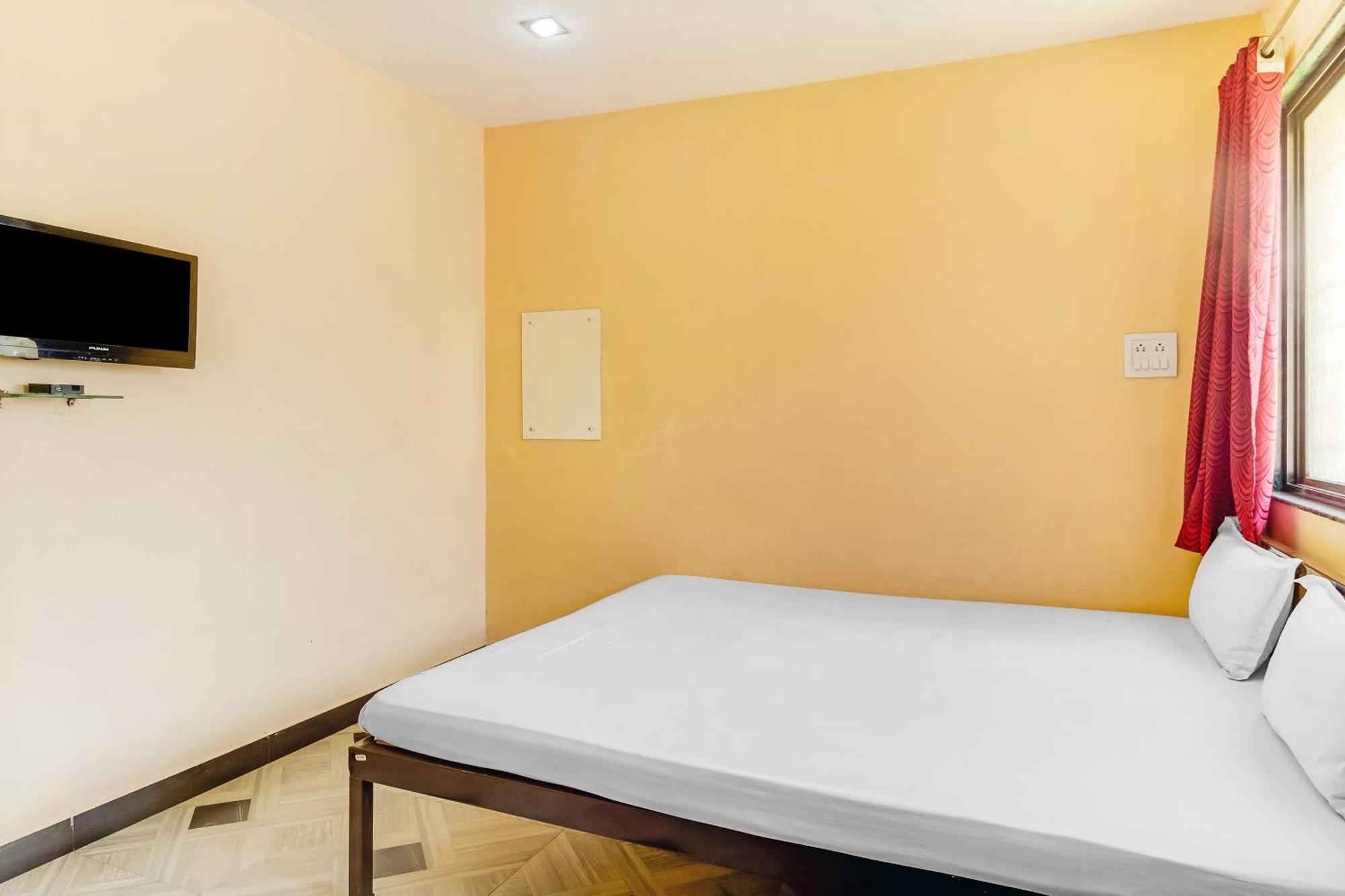 Spot On Harihar Lodging And Yatri Niwas Hotel Kolhapur Buitenkant foto