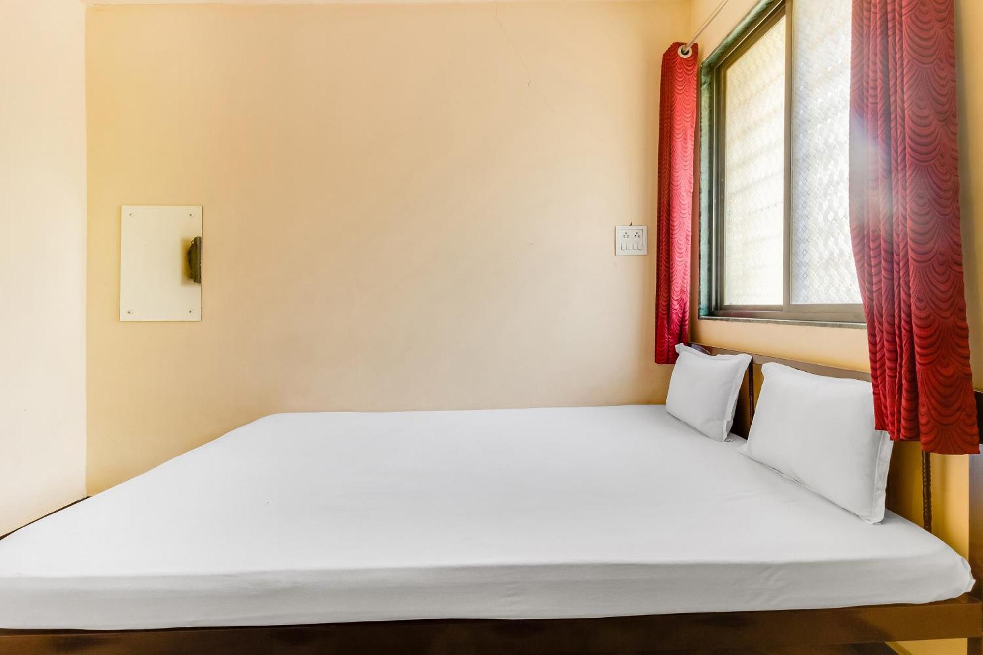 Spot On Harihar Lodging And Yatri Niwas Hotel Kolhapur Buitenkant foto