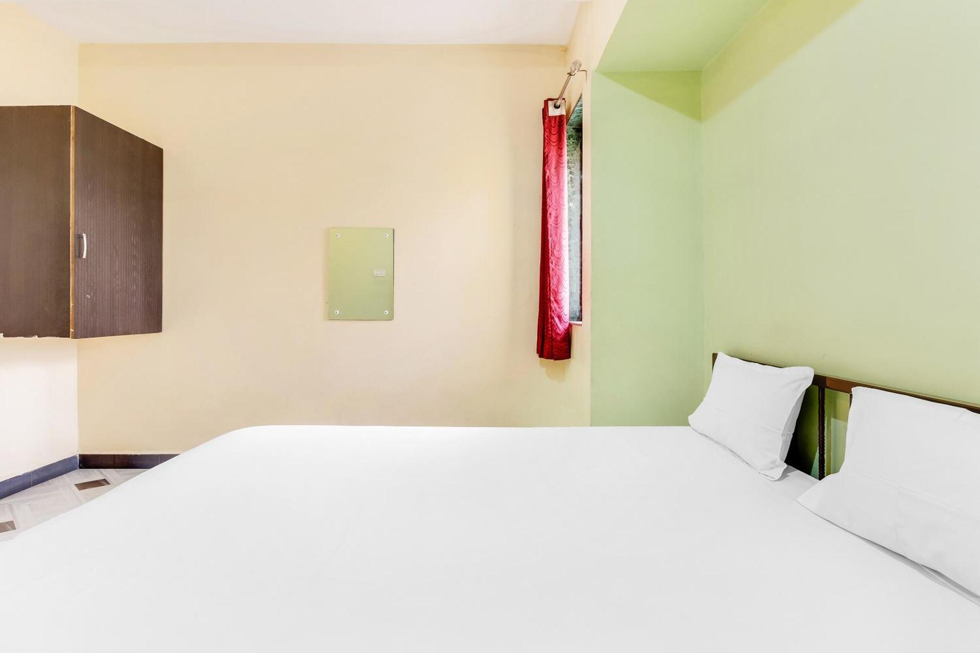 Spot On Harihar Lodging And Yatri Niwas Hotel Kolhapur Buitenkant foto