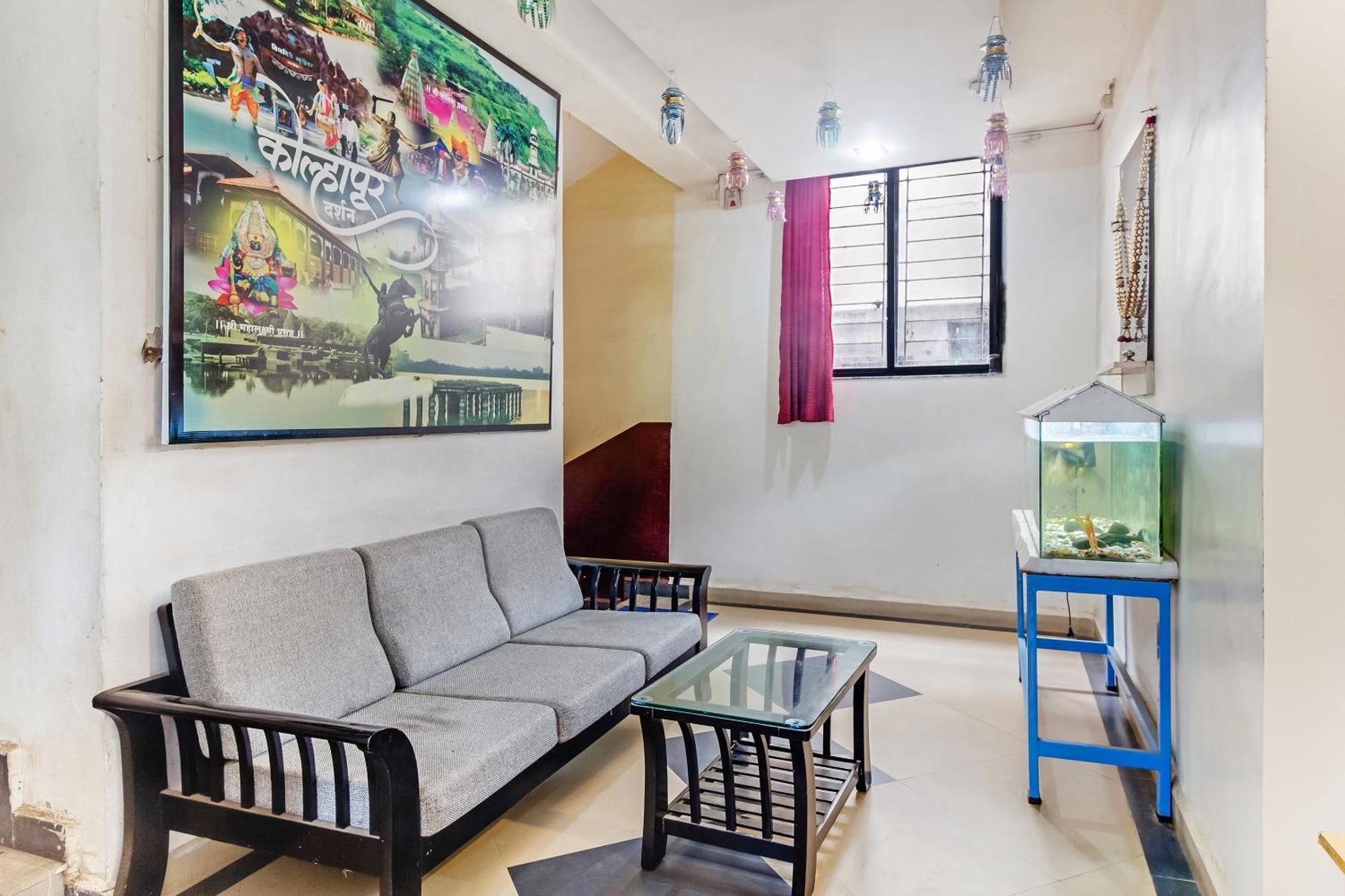 Spot On Harihar Lodging And Yatri Niwas Hotel Kolhapur Buitenkant foto